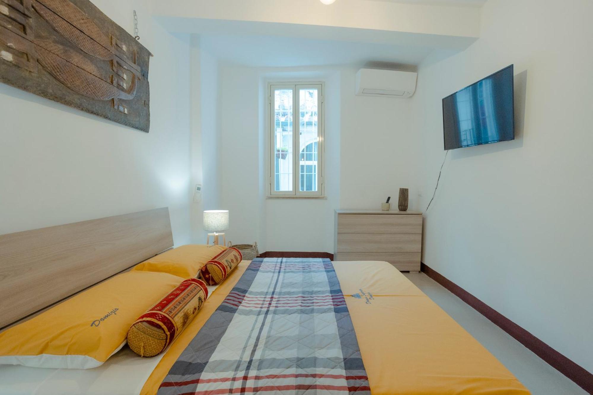 Domus Superior Domizio - Pantheon Apartment โรม ภายนอก รูปภาพ